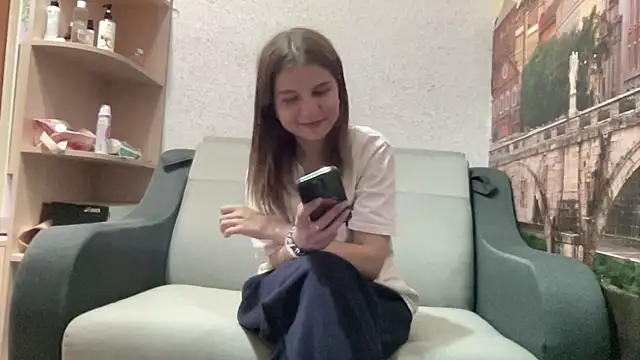 HwaTrippel Chat XXX live