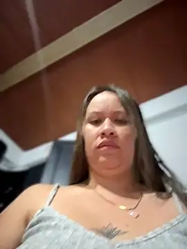 Chat XXX en directo de Emiily_lee