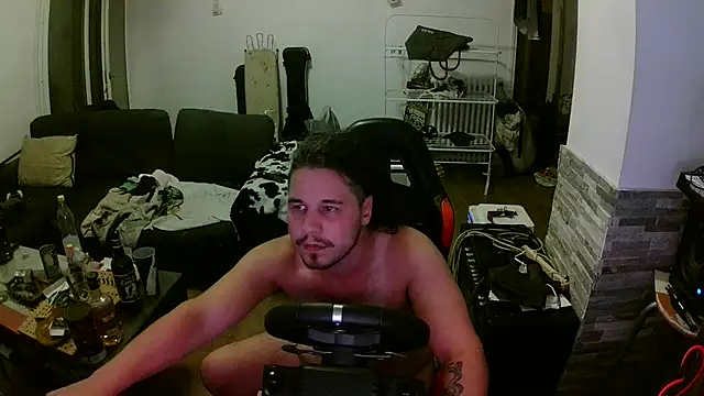 bananahot31 Show in webcam