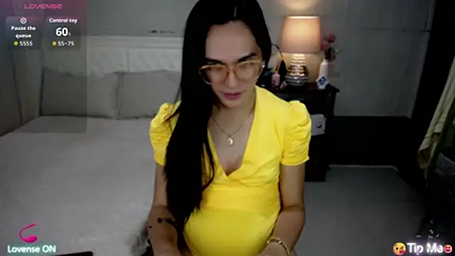 AsianSweetHeartxX's Live XXX Chat