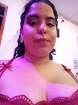 NicolleOverton Chat XXX in diretta