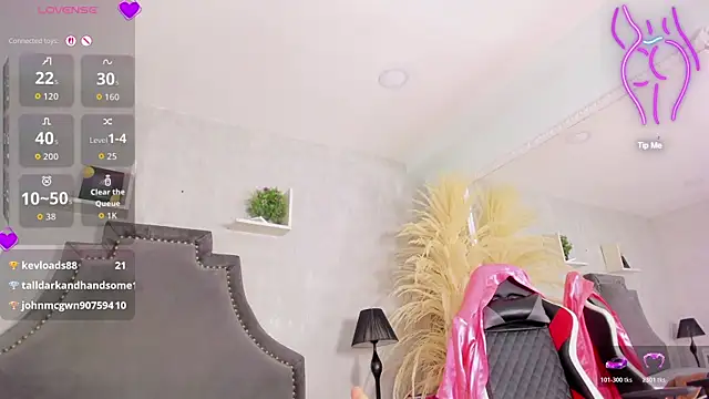 DalayMooreのライブXXXチャット