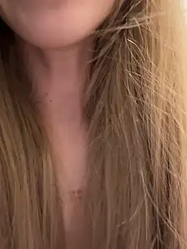 Czat XXX na żywo – kira_mia