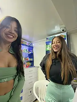 roouse live XXX chat