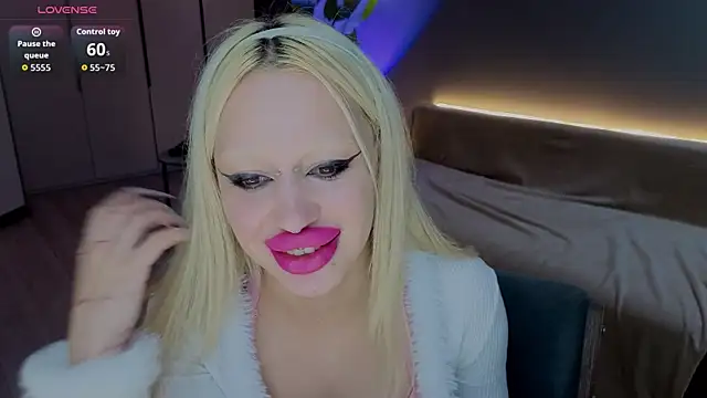 Chat XXX en directo de Luna_Beverly