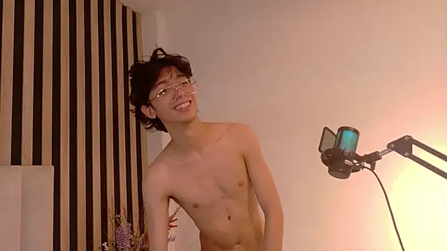 แชท XXX สดของ Twink_Sebas7