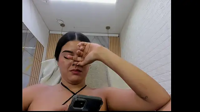 Chatroom XXX en direct de vanessa_f