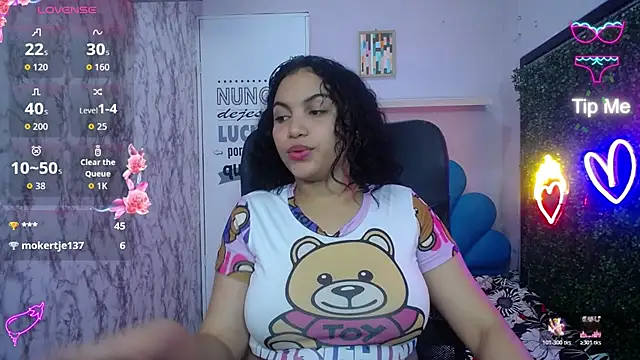valeria_martinez19 Chat XXX in diretta