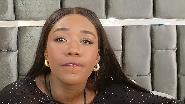 XXX chat uživo modela daniellabrown