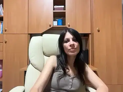 InjaAtHome élő XXX-chatje
