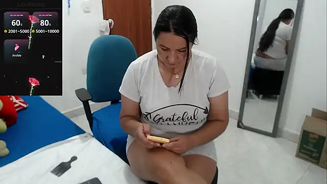 Chat XXX Live LAURA_Foxht