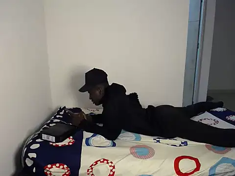 Chat +18 de BlackAxel23cm ao vivo