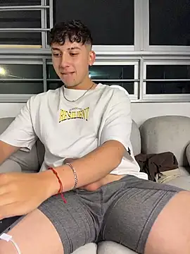 XXX chat uživo modela OLIVER_K