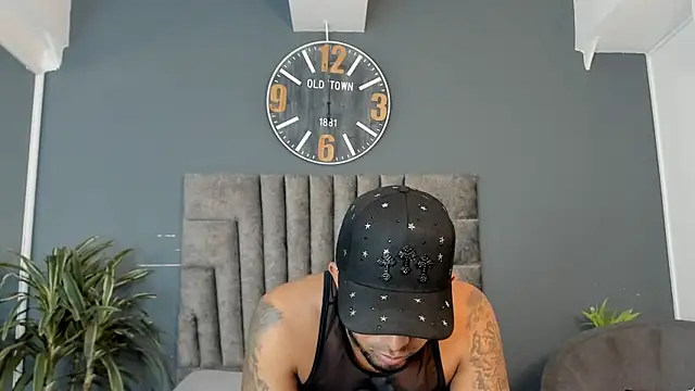 Chat +18 de Robin_Rief ao vivo