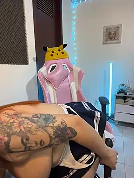 צ'אט XXX בשידור חי של Luna_Paris_