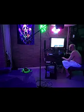 chronic_vibez Adlı Modelin Canlı XXX Sohbeti