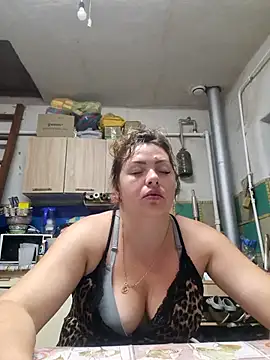 Chatroom XXX en direct de Jyleta