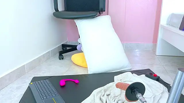 SeleneGibson__ – Live XXX-chat