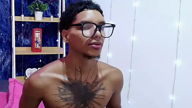 Czat XXX na żywo – kai_storm77