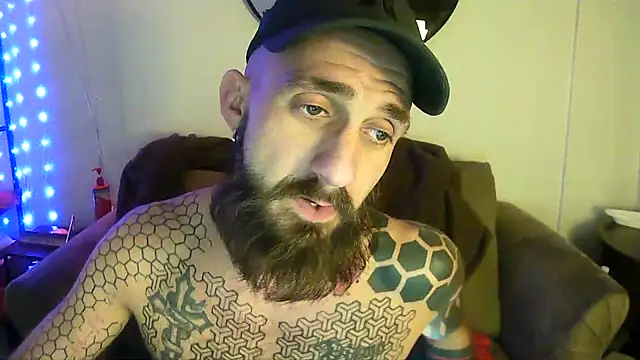 Bearlyfuckinglogan – Live XXX-chat