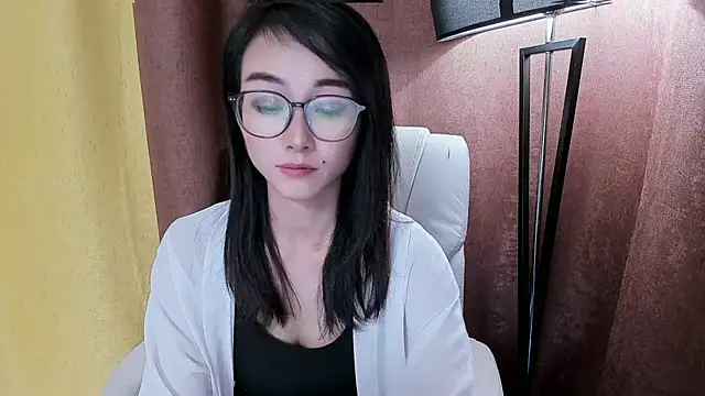 NIAN-ern Live XXX chat