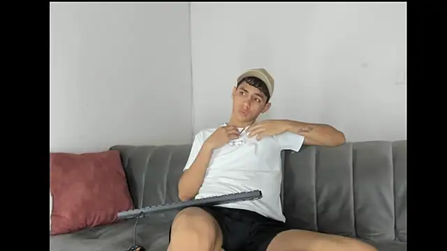 Chat XXX Live Charlie_Scorpion