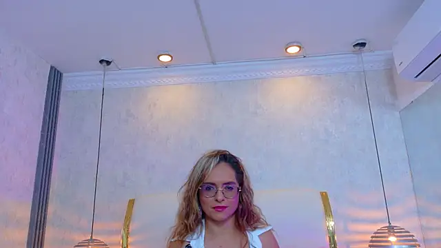 MarilynVega1's Live XXX Chat