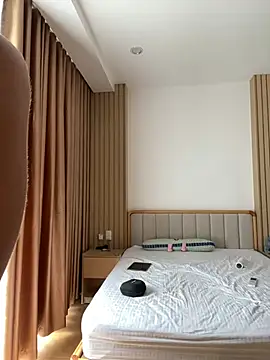 _CurlySue_ Adlı Modelin Canlı XXX Sohbeti