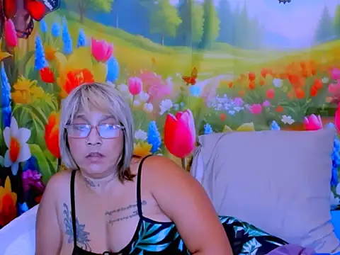 Živý XXX chat indianroxy