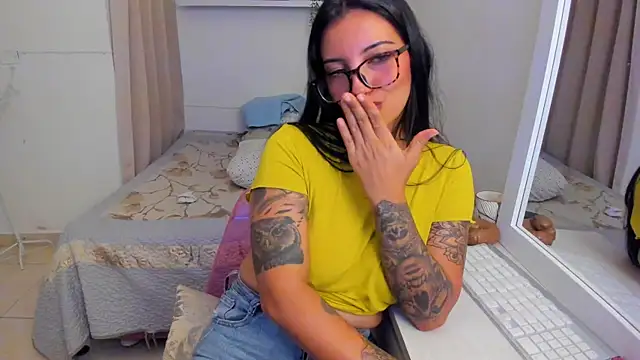 دردشة roxy_hell الجنسية المباشرة