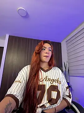 XXX chat uživo modela ImLui_lu