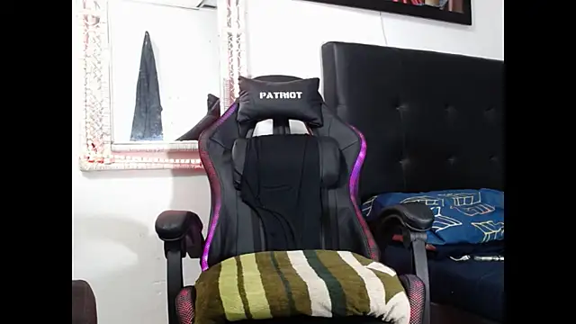 XXX chat uživo modela Latin26cm