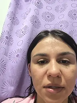 Chat XXX en directo de Daniela-rosee