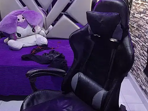 vivienne_hadi's Webcam Show