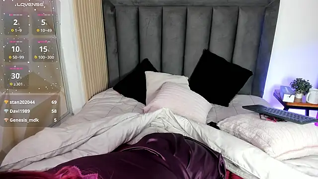 Živý XXX chat MiaGinger_