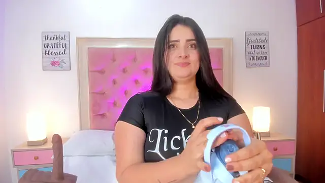Chat +18 de AnnaCarrassco ao vivo