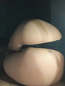 Онлайн чат XXX LorenRosse