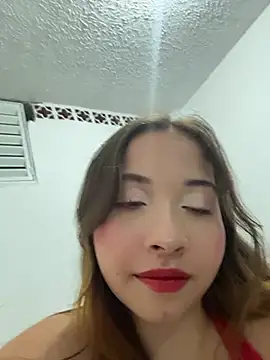 Chat +18 de AliciaWhite_nt ao vivo