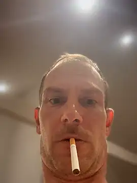 Chat +18 de Cocaineee_Ger ao vivo