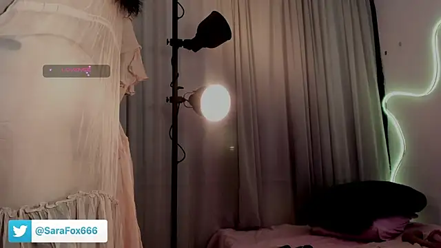 Chat +18 de Sara_Foxx1 ao vivo