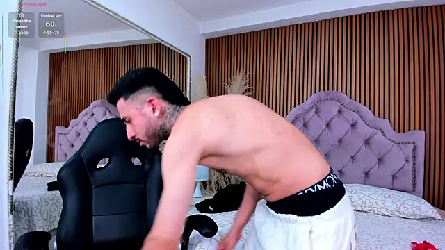 StevenAndLaura Adlı Modelin Canlı XXX Sohbeti