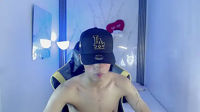 XXX chat uživo modela Ascii_one