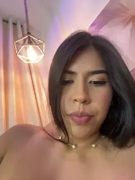 Doll_Maddy_ Chat XXX live