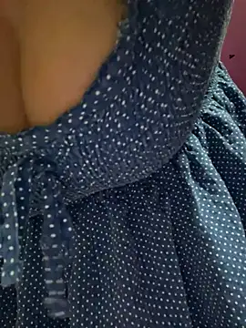 TrenaAnne লাইভ XXX চ্যাট