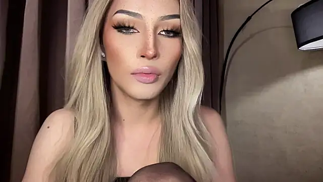 Chat +18 de Alicegreenexx ao vivo