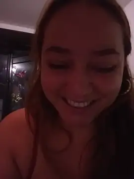 SabrinaVantress' Live XXX Chat