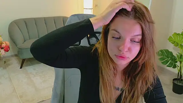 Oh_lora Chat XXX in diretta