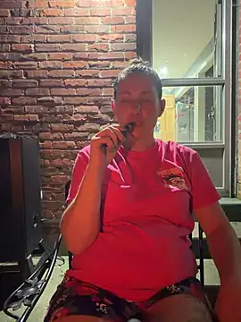 amberhotts2025n Webbikameraesitys