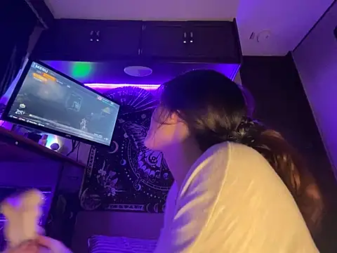 Lilactease's Live XXX Chat