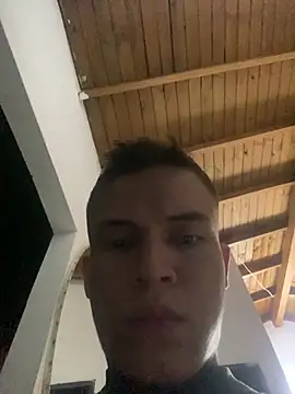 XXX chat uživo modela _Leo_Boy